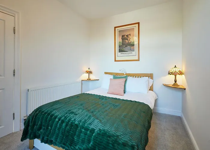 Host & - Prospect Retreat